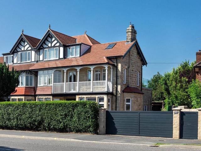 Flat for sale in Oatlands, Harrogate