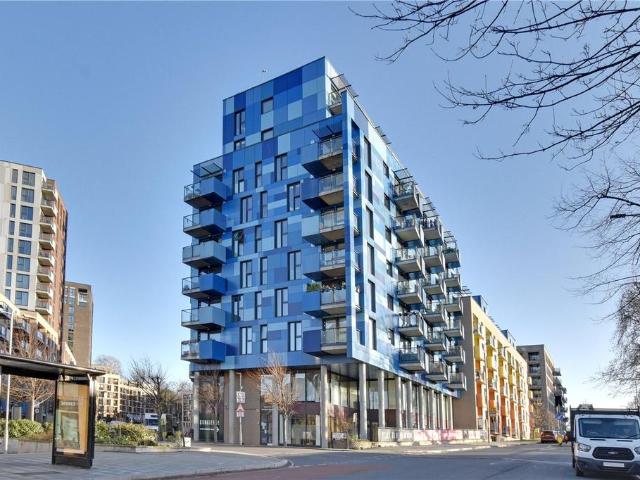 Flat for sale in London Borough of Lewisham, Deptford