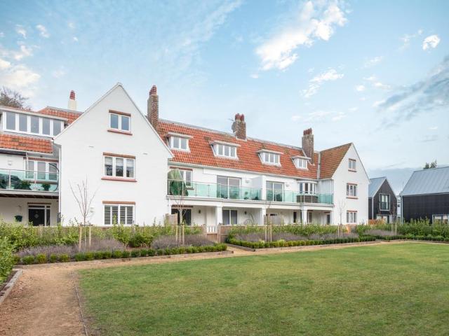 Flat for sale in Hornsey, Greater London