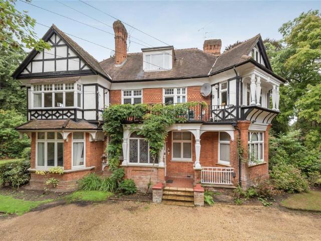 Flat for sale in Sunninghill and Ascot, Ascot