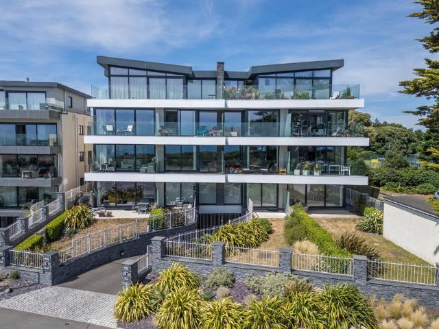 Flat for sale in Boscombe, Bournemouth