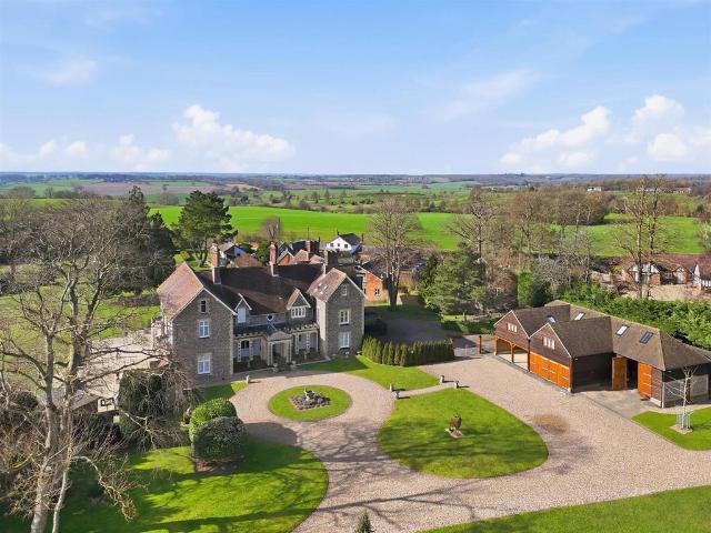 Flat for sale in Little Munden, Colliers End