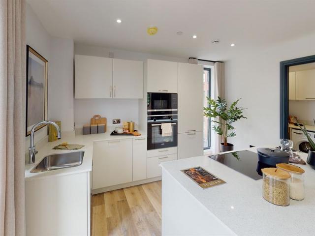 Flat for sale in Blossomfield, West Midlands