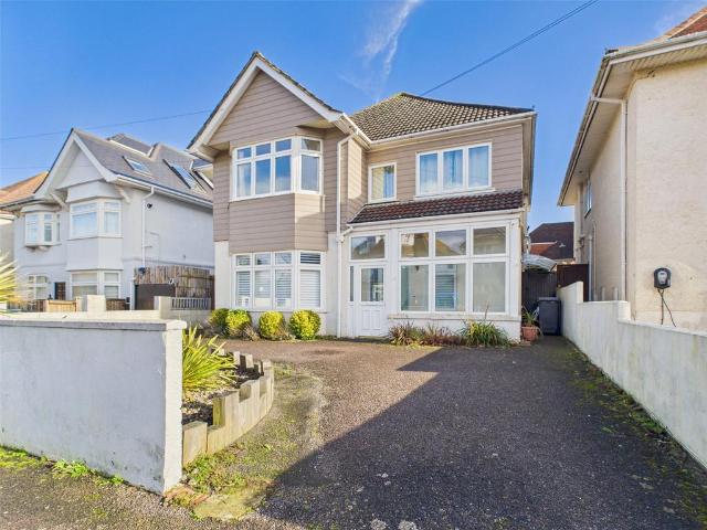 Flat for sale in Pokesdown, Bournemouth
