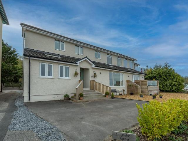 Flat for sale in Sandside, Beetham