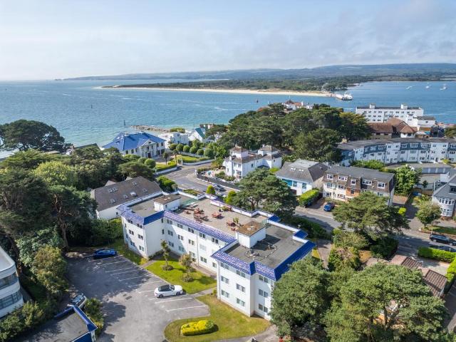 Flat for sale in Sandbanks, Sandbanks
