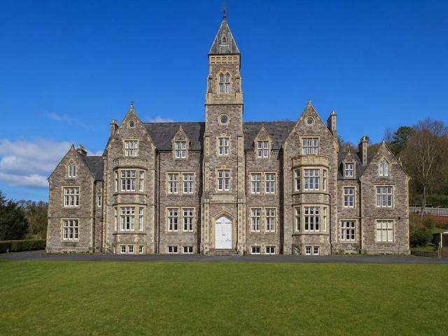 Flat for sale in Brecon, Wales