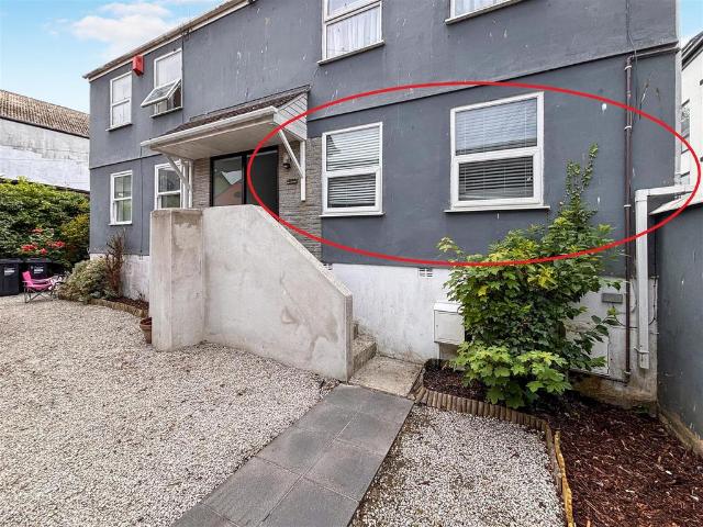 Flat for sale in Falmouth, Cornwall