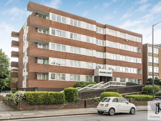 Flat for sale in Finchley, Isle Of Man