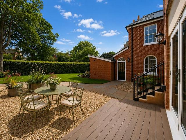Flat for sale in Watergate, Devon