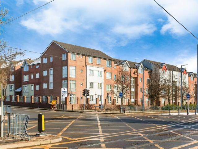 Flat for sale in Eccles, Salford
