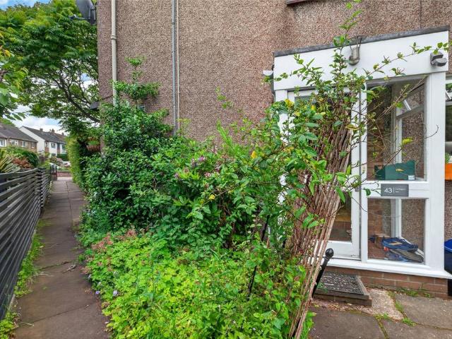 Flat for sale in Comely Bank, Craigleith