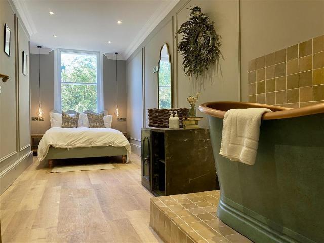 Flat for sale in Holgate, High Field