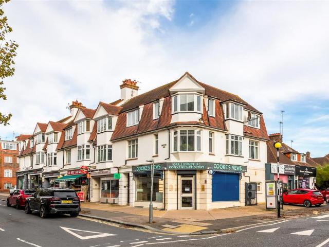 Flat for sale in Brunswick