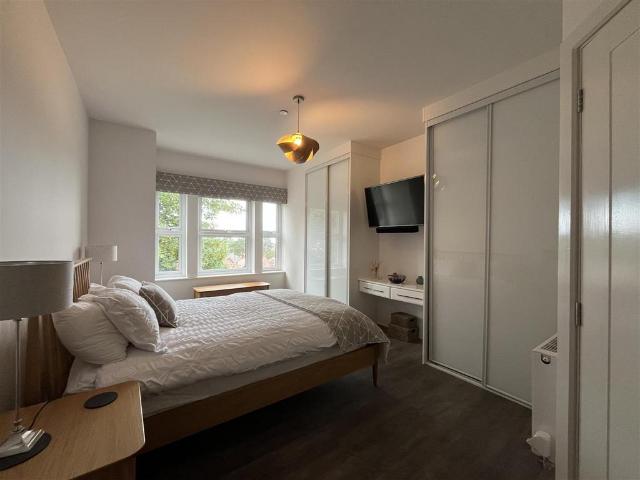 Flat for sale in Colwyn Bay, Wales
