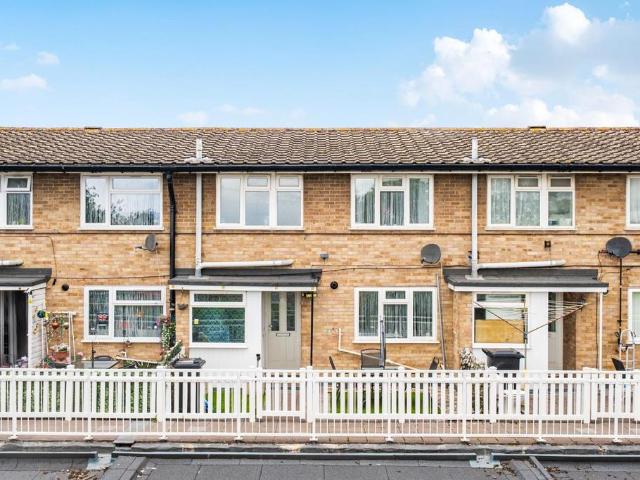 Flat for sale in Bourne Vale, Kent