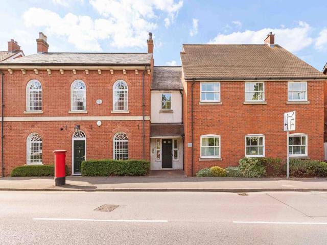 Flat for sale in Elmdon, West Midlands