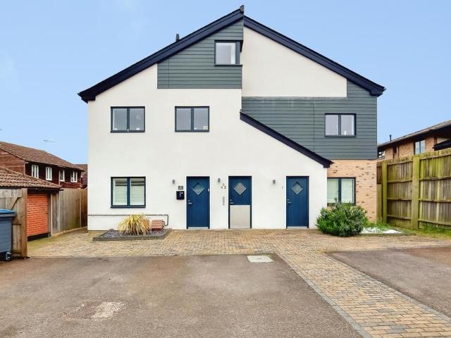 Flat for sale in Ramsey, Huntingdon