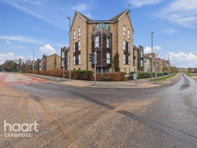 Flat for sale in Arbury, Cambridgeshire