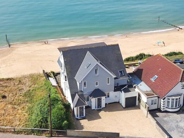 Flat for sale in Southbourne, Bournemouth