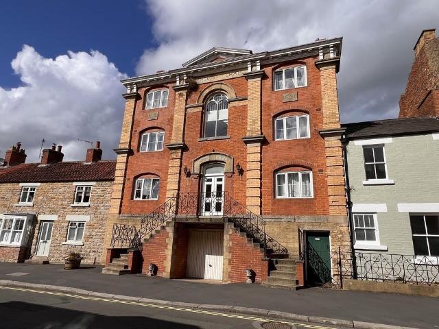 Flat for sale in Kirkbymoorside