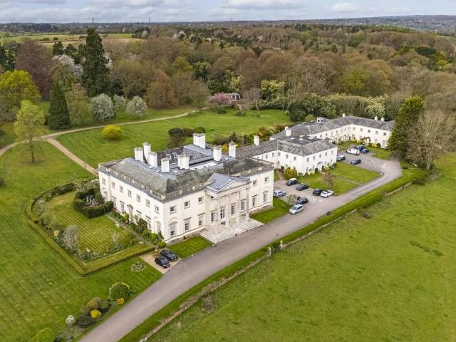 Flat for sale in Amersham