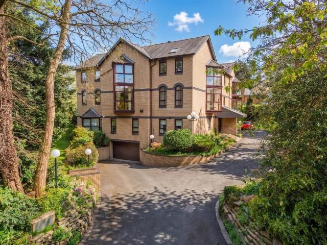 Flat for sale in Trafford Park, Greater Manchester