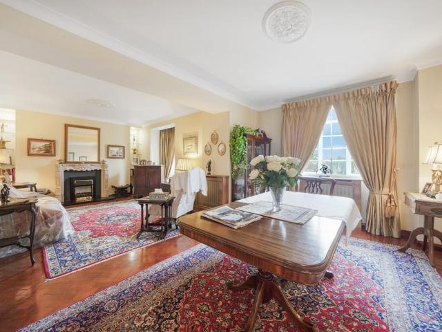 Flat for sale in Brook Green, Greater London