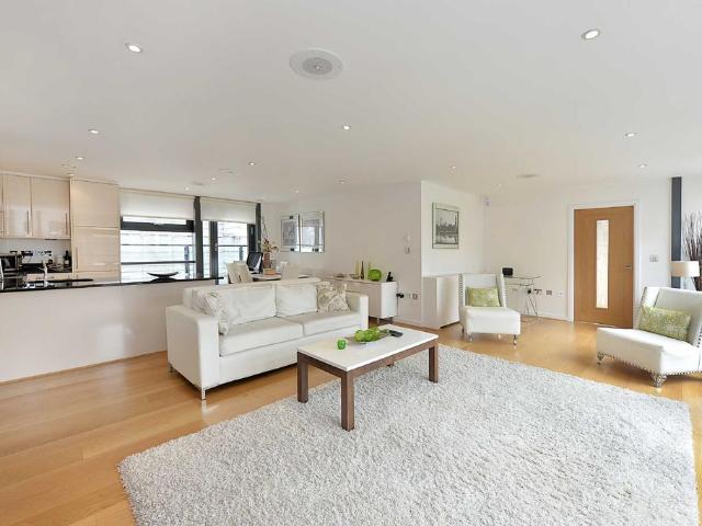 Flat for sale in St. John's Wood, Greater London