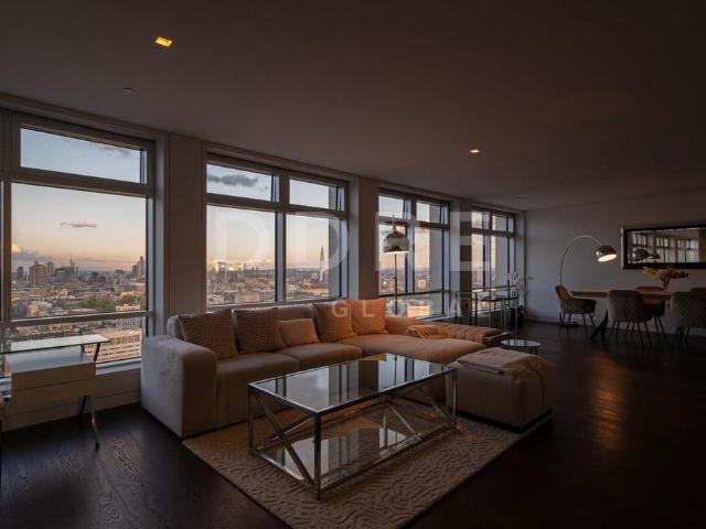 Flat for sale in Saint Giles, Bloomsbury