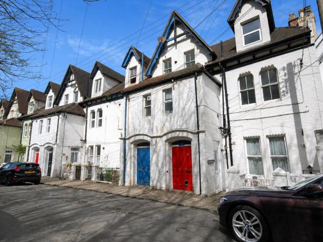 Flat for sale in Northam, Brandis Corner
