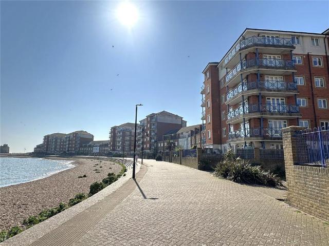 Flat for sale in Sovereign Harbour, Eastbourne