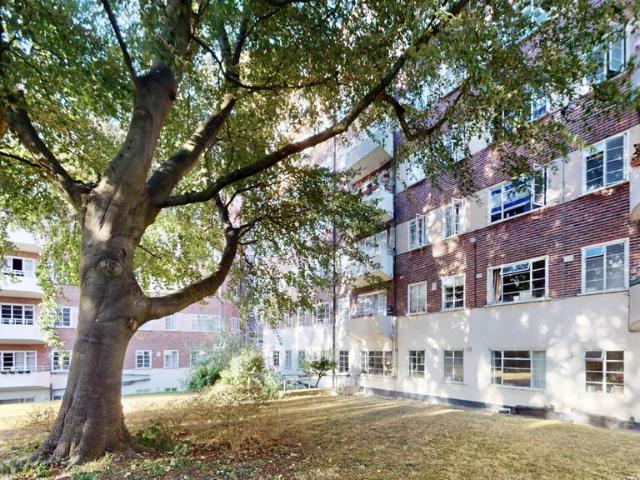 Flat for sale in London Borough of Haringey, Greater London