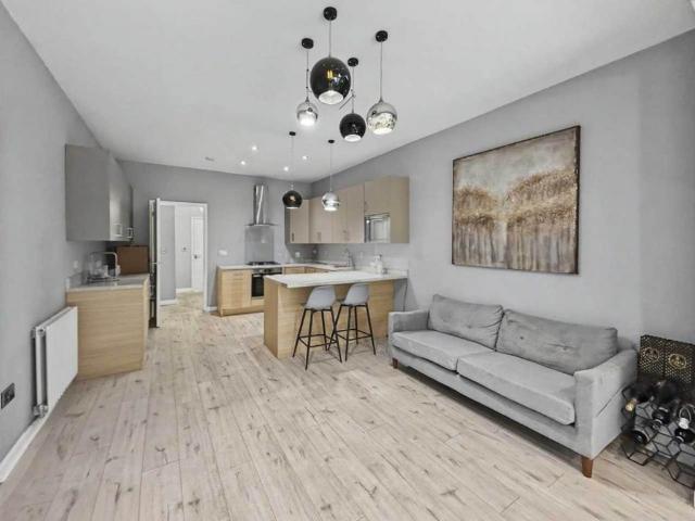 Flat for sale in Salford, Greater Manchester