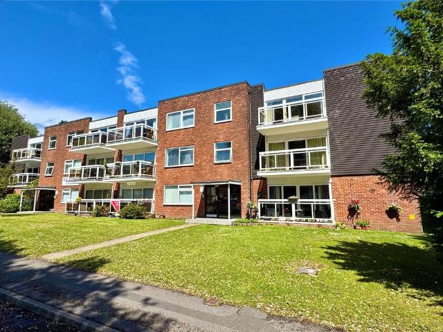Flat for sale in Old Milton, Ashurst Bridge