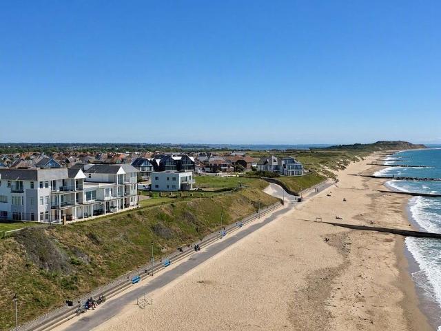 Flat for sale in Wick, Bournemouth