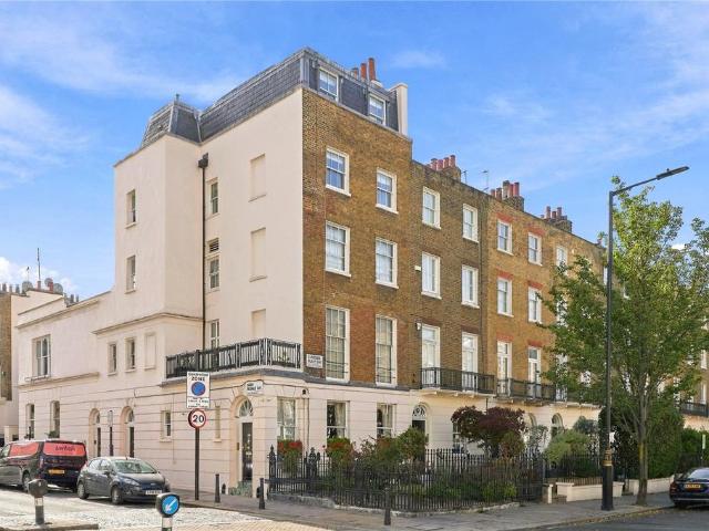Flat for sale in City of Westminster, Greater London
