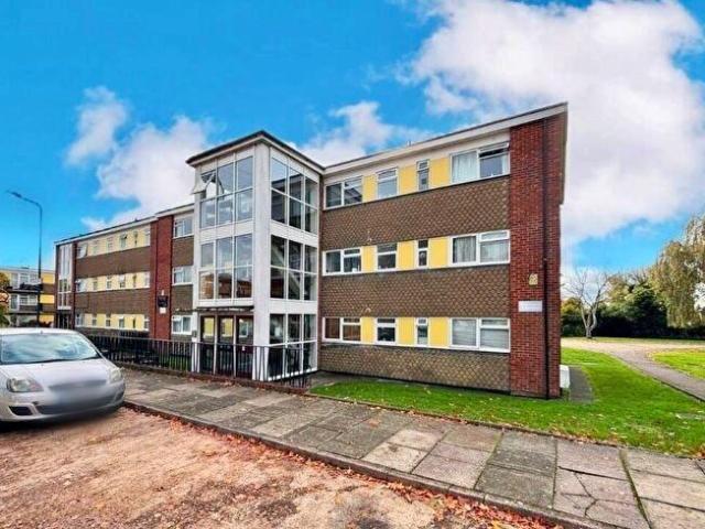 Flat for sale in Greater London