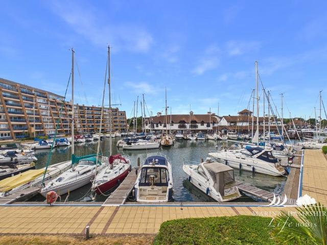 Flat for sale in Port Solent, City Of Portsmouth