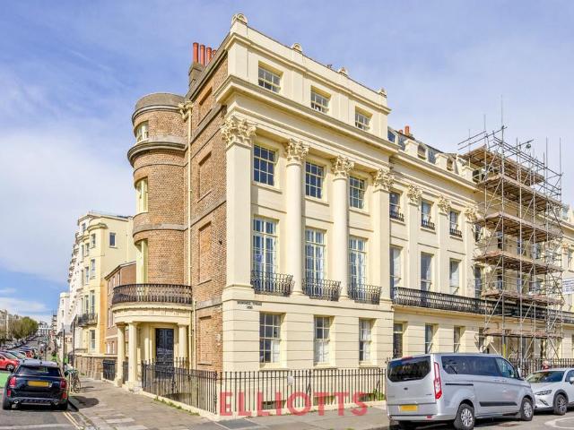 Flat for sale in Brunswick
