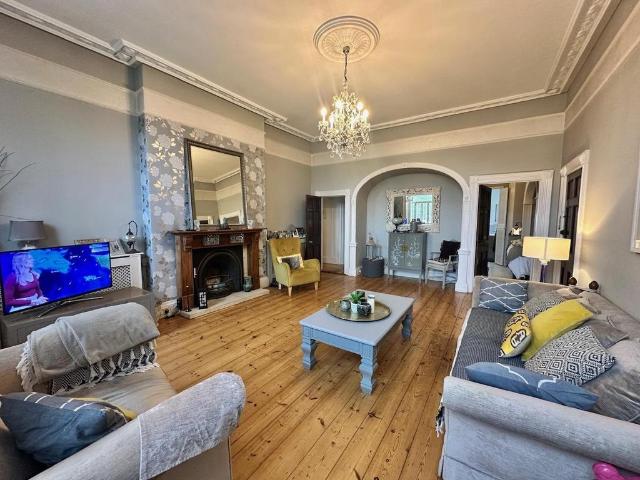 Flat for sale in St Helier, Greater London