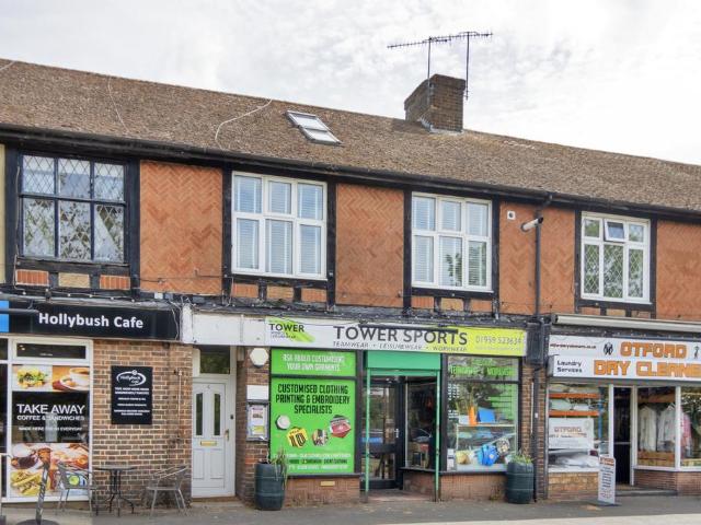 Flat for sale in The Butts, Kent