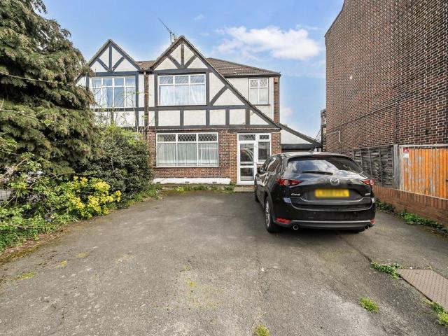 House for sale in Elmers End, Greater London