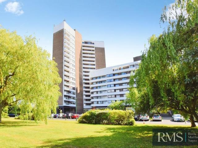 Flat for sale in Cowgate, Kenton