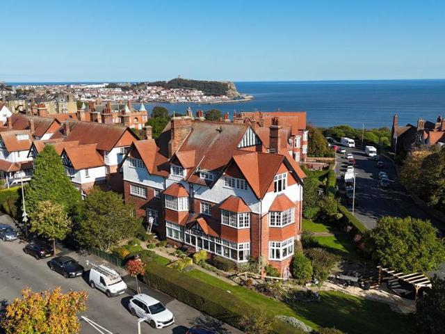 Flat for sale in South Cliff, Kepwick