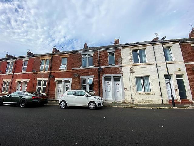Flat for sale in Wallsend, North Tyneside