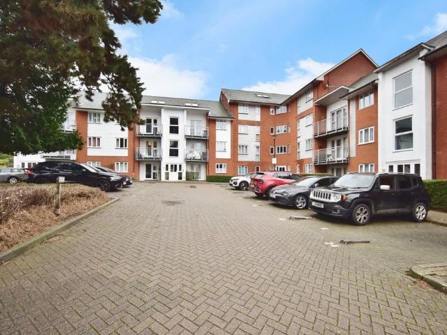Flat for sale in Vinters Park, Midway
