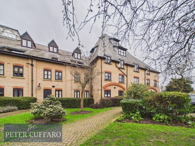 Flat for sale in Colliers End, Hertfordshire