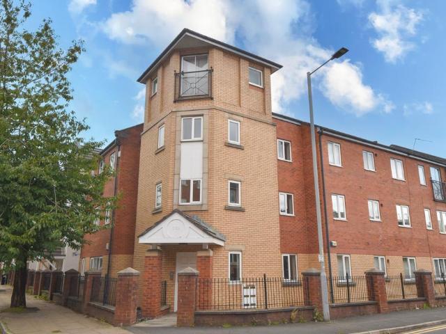 Flat for sale in Hulme, Manchester