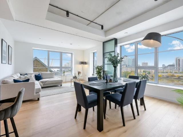 Flat for sale in Goodluck Hope, Cat Hill